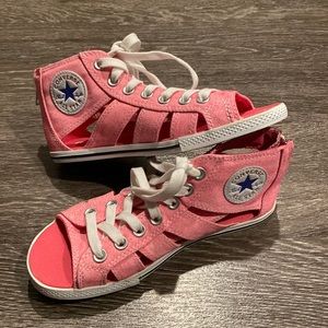 converse gladiator thong sandals